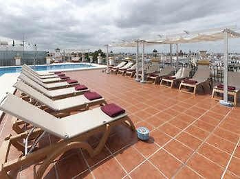 Tryp Sevilla Macarena Hotel Exterior photo
